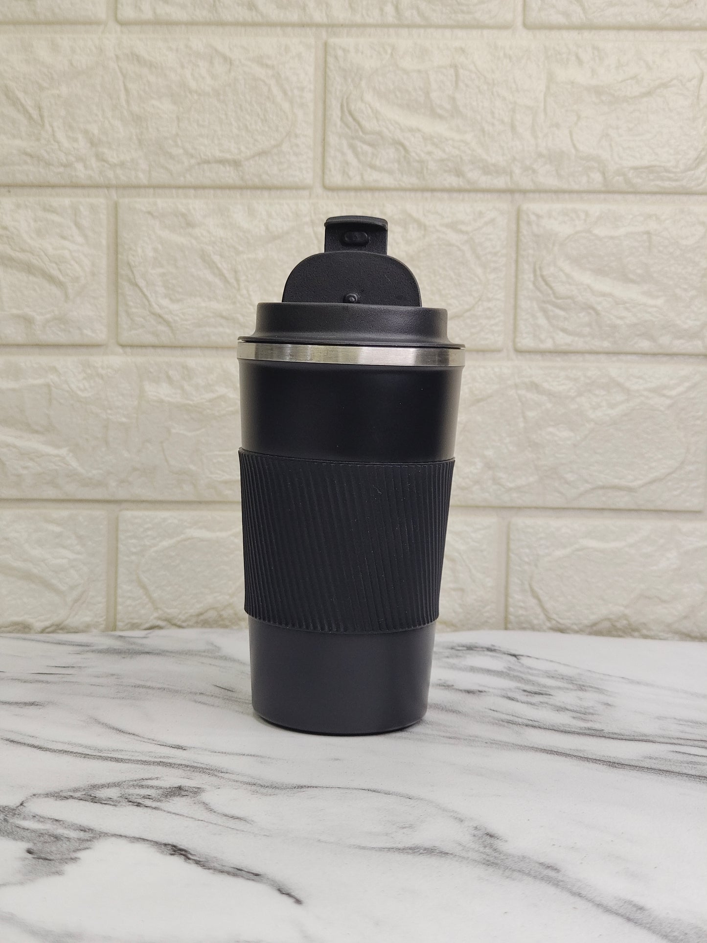 Black Gripped Sipper